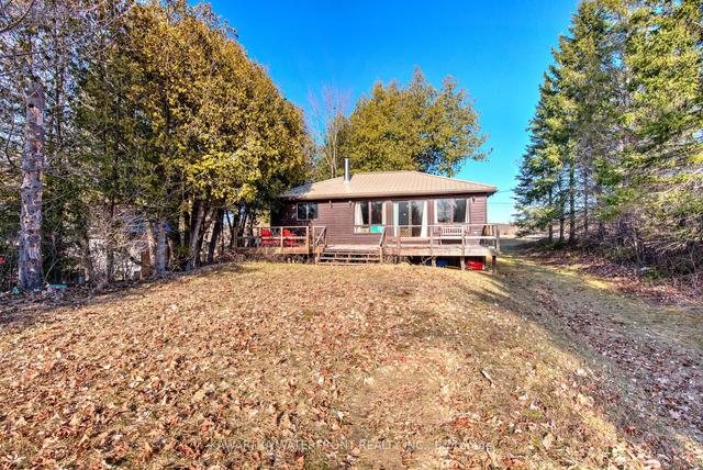 18 Hargrave Rd, House detached with 3 bedrooms, 1 bathrooms and 6 parking in Kawartha Lakes ON | Image 8
