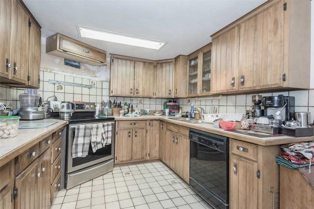 208 Eramosa Rd, House detached with 3 bedrooms, 3 bathrooms and 10 parking in Guelph ON | Image 35
