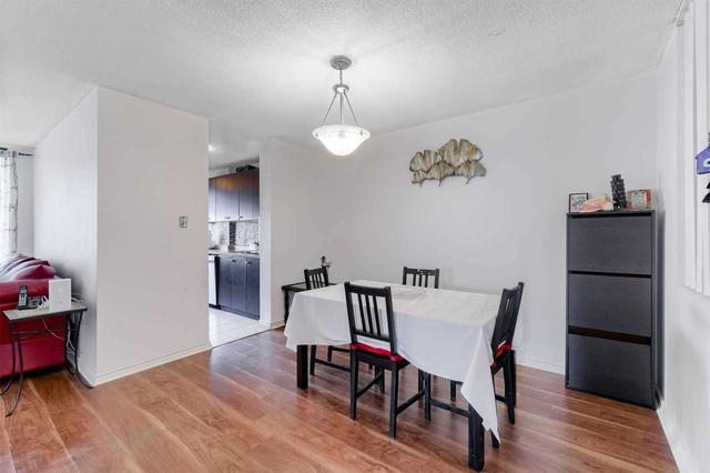 1210 - 21 Knightsbridge Rd, Condo with 3 bedrooms, 2 bathrooms and 1 parking in Brampton ON | Image 4