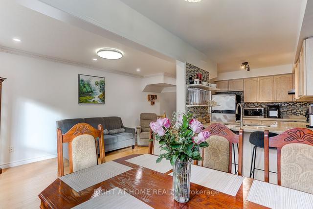 16 Pat Brooks Terr, Townhouse with 3 bedrooms, 4 bathrooms and 2 parking in Toronto ON | Image 6
