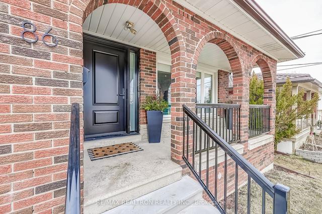 86 Langside Ave, House detached with 3 bedrooms, 3 bathrooms and 6 parking in Toronto ON | Image 12