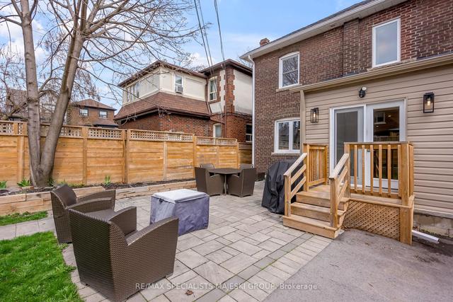 27 Heydon Park Rd, House detached with 3 bedrooms, 4 bathrooms and 1 parking in Toronto ON | Image 32