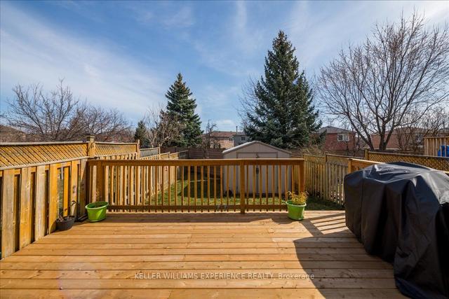 23 Tessler Cres, House detached with 3 bedrooms, 4 bathrooms and 5 parking in Brampton ON | Image 19