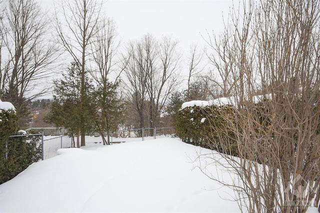 128 Mccurdy Drive, House detached with 3 bedrooms, 3 bathrooms and 4 parking in Ottawa ON | Image 28
