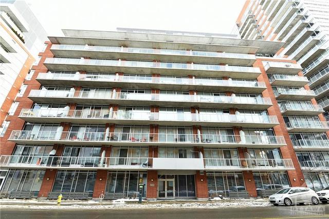 403 - 383 Cumberland Street, Condo with 2 bedrooms, 1 bathrooms and 1 parking in Ottawa ON | Image 1
