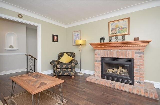 1520 Moss Glen Crt, House detached with 3 bedrooms, 2 bathrooms and 6 parking in Burlington ON | Image 32