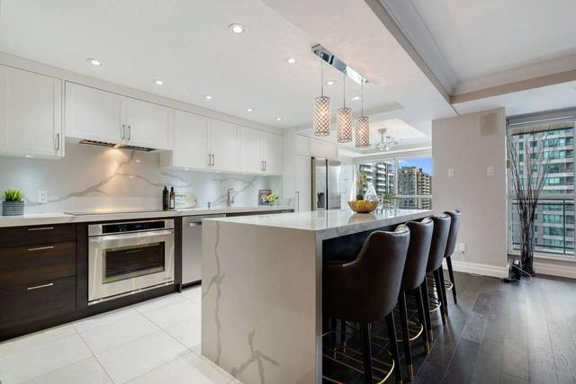 1800 - 18 Hollywood Ave, Condo with 3 bedrooms, 2 bathrooms and 1 parking in Toronto ON | Image 7