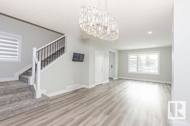 14736 87 Av Nw, House semidetached with 5 bedrooms, 3 bathrooms and null parking in Edmonton AB | Image 10
