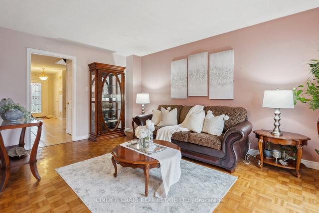5 Perthshire St, House detached with 3 bedrooms, 4 bathrooms and 4 parking in Toronto ON | Image 8