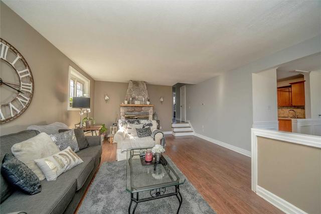 910 Reytan Blvd, House detached with 3 bedrooms, 2 bathrooms and 7 parking in Pickering ON | Image 19