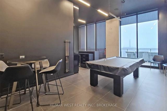 310 - 21 Lawren Harris Sq, Condo with 1 bedrooms, 1 bathrooms and 0 parking in Toronto ON | Image 14