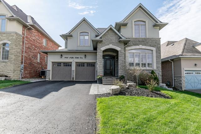 942 Nellie Little Cres, House detached with 4 bedrooms, 5 bathrooms and 6 parking in Newmarket ON | Image 1