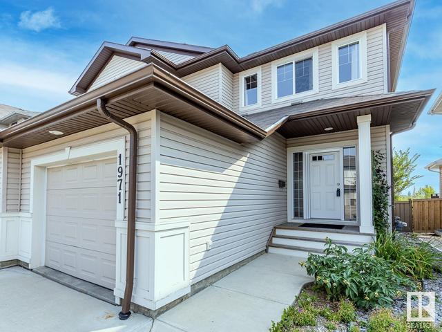 1971 118 St Sw, House semidetached with 3 bedrooms, 2 bathrooms and null parking in Edmonton AB | Card Image