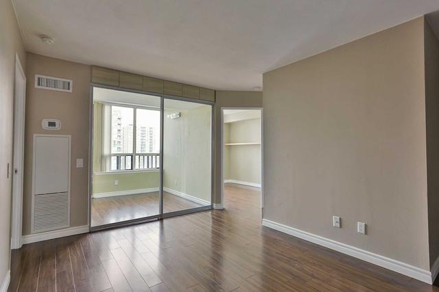 2018 - 7 Bishop Ave, Condo with 2 bedrooms, 2 bathrooms and 1 parking in Toronto ON | Image 18