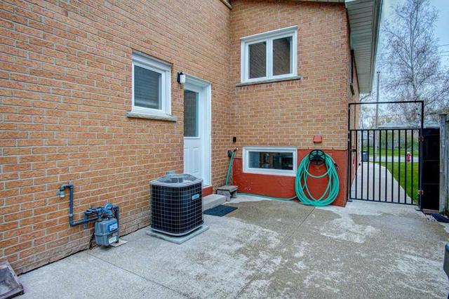 2405 Benedet Dr, House detached with 3 bedrooms, 4 bathrooms and 4 parking in Mississauga ON | Image 19