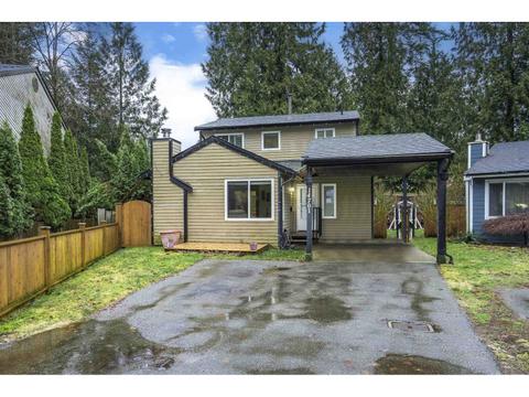 14701 101a Avenue, House detached with 3 bedrooms, 2 bathrooms and 5 parking in Surrey BC | Card Image