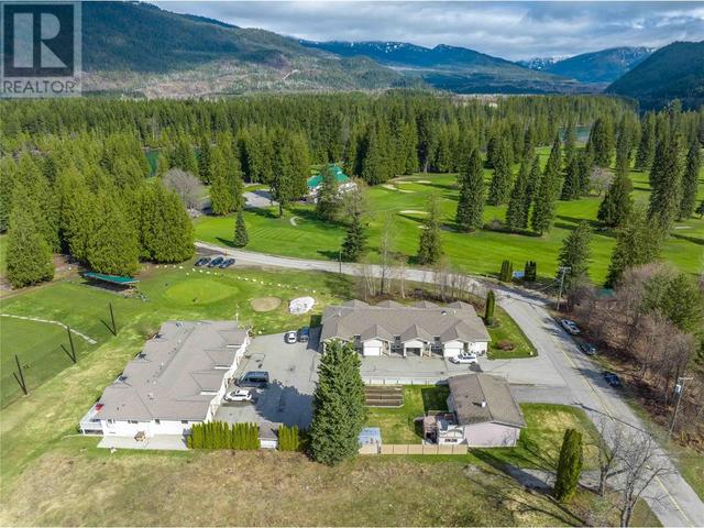145 Columbia Park Drive, House detached with 2 bedrooms, 2 bathrooms and null parking in Revelstoke BC | Image 34