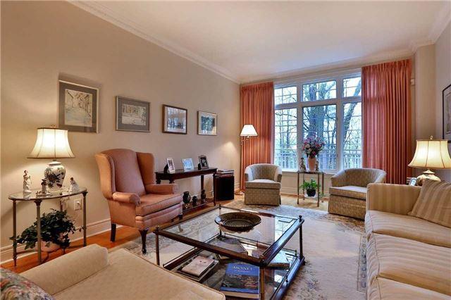 5 - 2303 Hill Ridge Crt, Townhouse with 3 bedrooms, 3 bathrooms and 1 parking in Oakville ON | Image 8