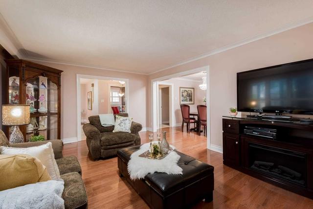 81 Willis Rd, House detached with 3 bedrooms, 3 bathrooms and 6 parking in Vaughan ON | Image 36