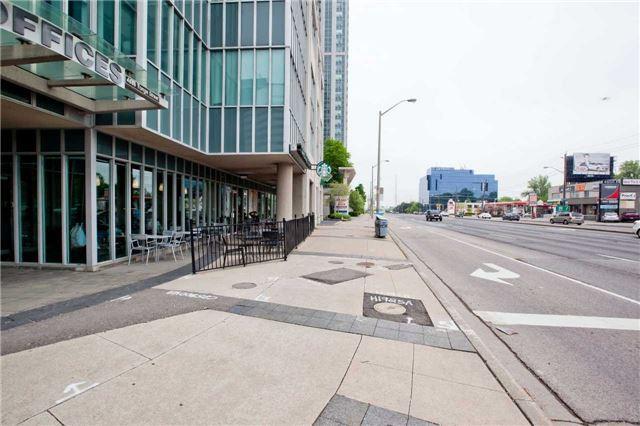 Uph 11 - 1 Avondale Ave, Condo with 2 bedrooms, 2 bathrooms and 1 parking in Toronto ON | Image 5
