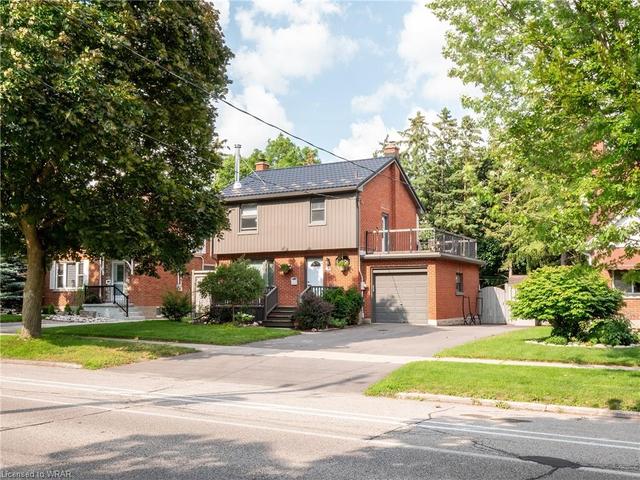 42 East Avenue, House detached with 3 bedrooms, 1 bathrooms and 6 parking in Kitchener ON | Image 35