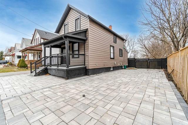 80 Fisher St, House detached with 3 bedrooms, 2 bathrooms and 7 parking in Oshawa ON | Image 28
