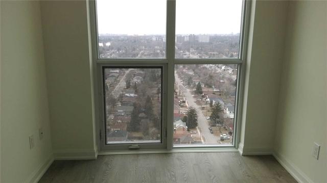 2505 - 11 Bogert Ave, Condo with 1 bedrooms, 2 bathrooms and 1 parking in Toronto ON | Image 6