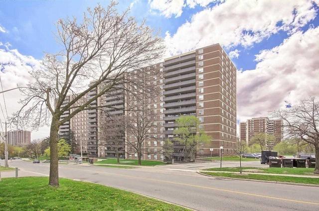 805 - 15 La Rose Ave, Condo with 3 bedrooms, 2 bathrooms and 1 parking in Toronto ON | Image 12