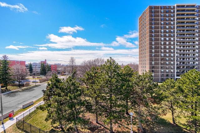 211 - 3 Applewood Lane, Townhouse with 2 bedrooms, 2 bathrooms and 1 parking in Toronto ON | Image 26