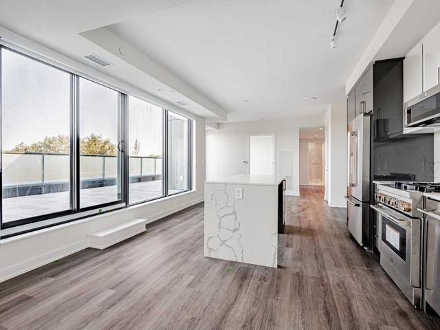 801 - 840 St. Clair Ave W, Condo with 3 bedrooms, 2 bathrooms and 1 parking in Toronto ON | Image 3