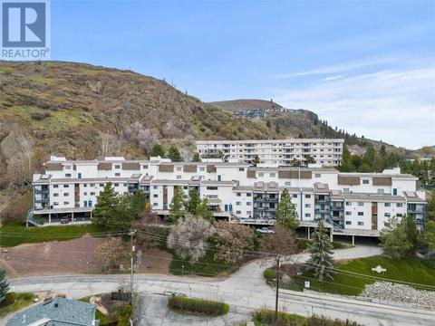 3901 - 32 Avenue Unit# 201, Condo with 3 bedrooms, 2 bathrooms and 2 parking in Vernon BC | Card Image