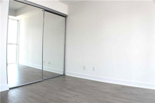 1004 - 318 Richmond St W, Condo with 1 bedrooms, 1 bathrooms and 0 parking in Toronto ON | Image 6