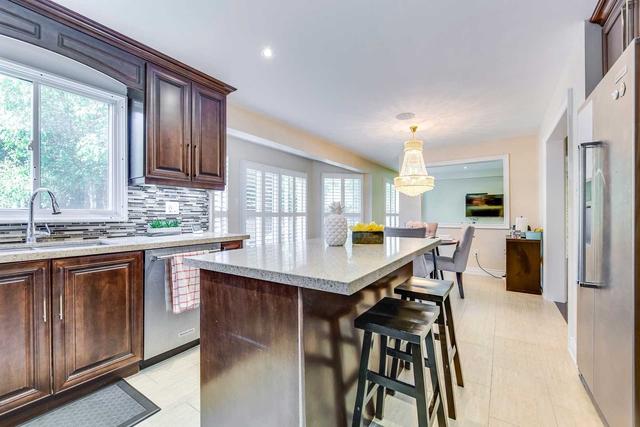 326 Northwood Dr, House detached with 4 bedrooms, 4 bathrooms and 6 parking in Oakville ON | Image 8