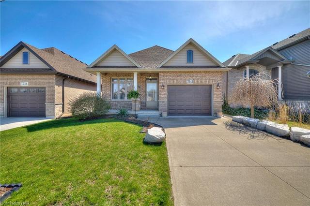 7042 Optimist Lane Lane, House detached with 3 bedrooms, 2 bathrooms and 3 parking in Niagara Falls ON | Image 1