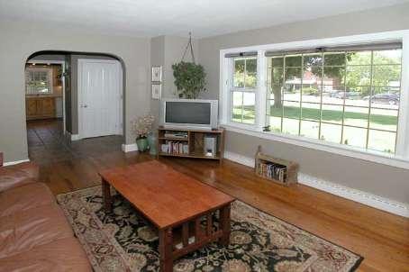 4049 Front St, House detached with 2 bedrooms, 1 bathrooms and 10 parking in Uxbridge ON | Image 7