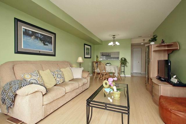 1007 - 1 Hickory Tree Rd, Condo with 1 bedrooms, 1 bathrooms and 1 parking in Toronto ON | Image 8