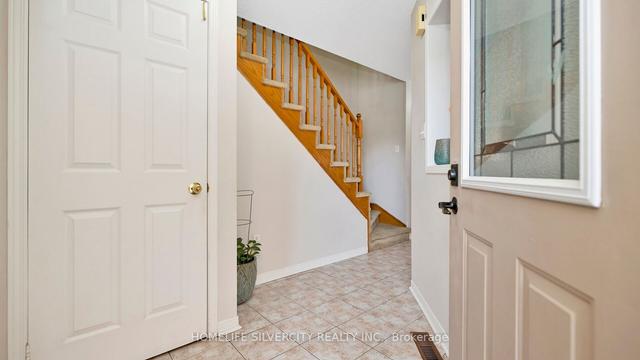 70 Tumbleweed Tr, House semidetached with 4 bedrooms, 4 bathrooms and 5 parking in Brampton ON | Image 34