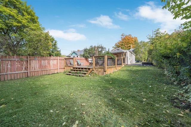 18 Victoria St, House detached with 1 bedrooms, 2 bathrooms and 3 parking in Halton Hills ON | Image 15