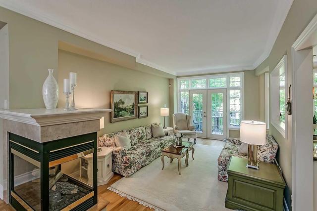 12 - 2303 Hill Ridge Crt, Townhouse with 2 bedrooms, 4 bathrooms and 1 parking in Oakville ON | Image 5