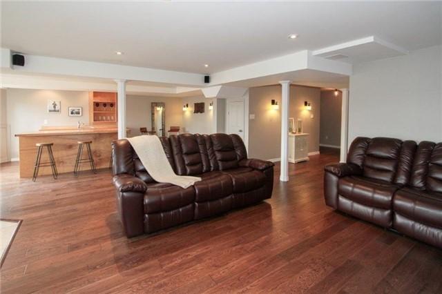 1247 Meath Dr, House detached with 4 bedrooms, 5 bathrooms and 2 parking in Oshawa ON | Image 17