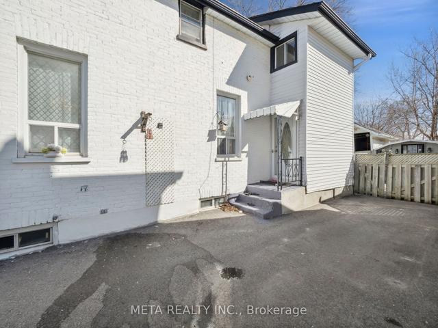 253 Albert St, House detached with 3 bedrooms, 3 bathrooms and 3 parking in Oshawa ON | Image 23