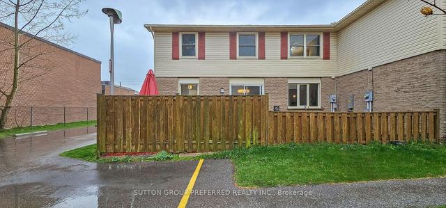 224 - 230 Clarke Rd, Townhouse with 3 bedrooms, 2 bathrooms and 1 parking in London ON | Image 21