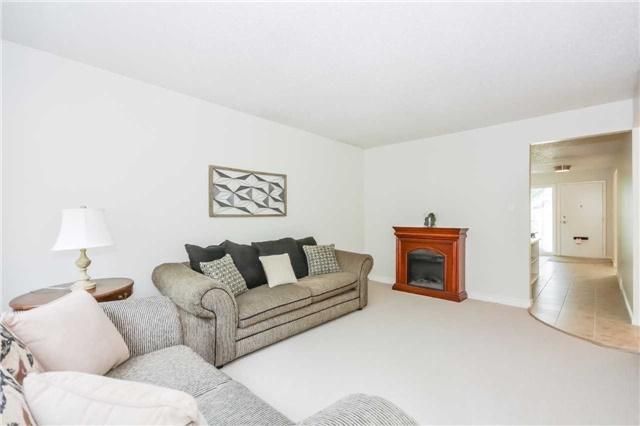 318 Scottsdale Dr, House attached with 4 bedrooms, 3 bathrooms and 2 parking in Guelph ON | Image 6