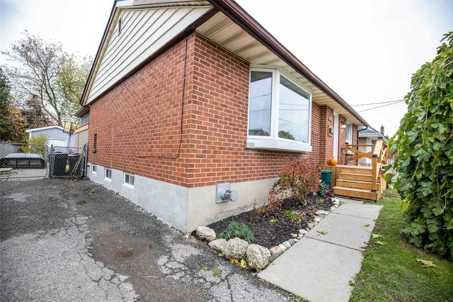 257 Wilson Rd S, House detached with 2 bedrooms, 2 bathrooms and 4 parking in Oshawa ON | Image 12