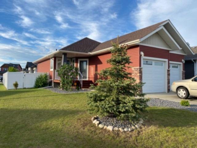 80 Eastpointe Dr, House detached with 2 bedrooms, 3 bathrooms and 4 parking in Blackfalds AB | Image 1