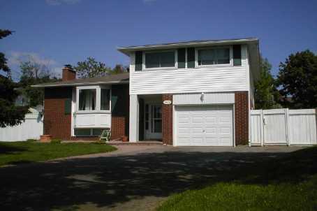 1003 Hawthorne Crt, House detached with 4 bedrooms, 2 bathrooms and 4 parking in Oshawa ON | Image 1