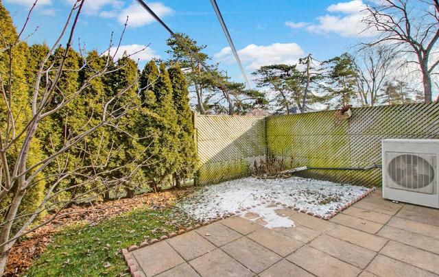 131 Thorny Vineway Way, Townhouse with 4 bedrooms, 3 bathrooms and 2 parking in Toronto ON | Image 17