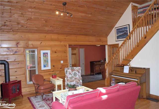 102 Lorimer Lake Road, House detached with 3 bedrooms, 2 bathrooms and 8 parking in McDougall ON | Image 16
