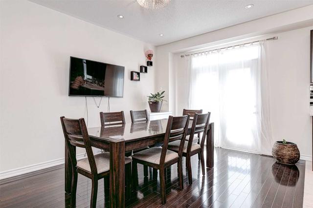 119 Livante Crt, House semidetached with 4 bedrooms, 4 bathrooms and 4 parking in Markham ON | Image 25