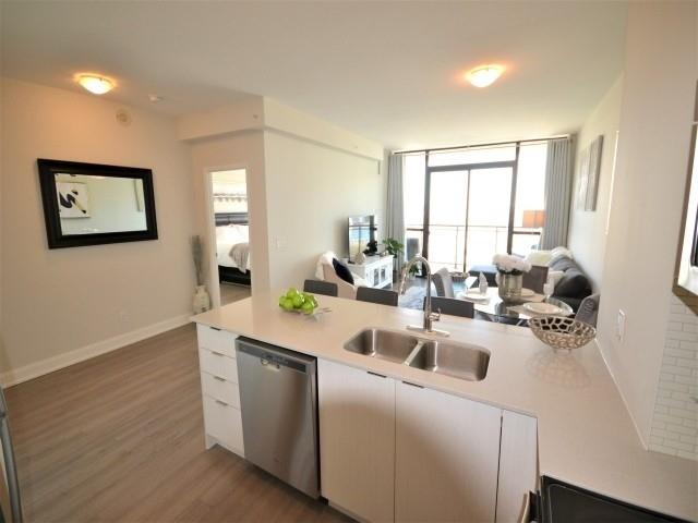 1206 - 2910 Highway 7, Condo with 1 bedrooms, 2 bathrooms and 1 parking in Vaughan ON | Image 6